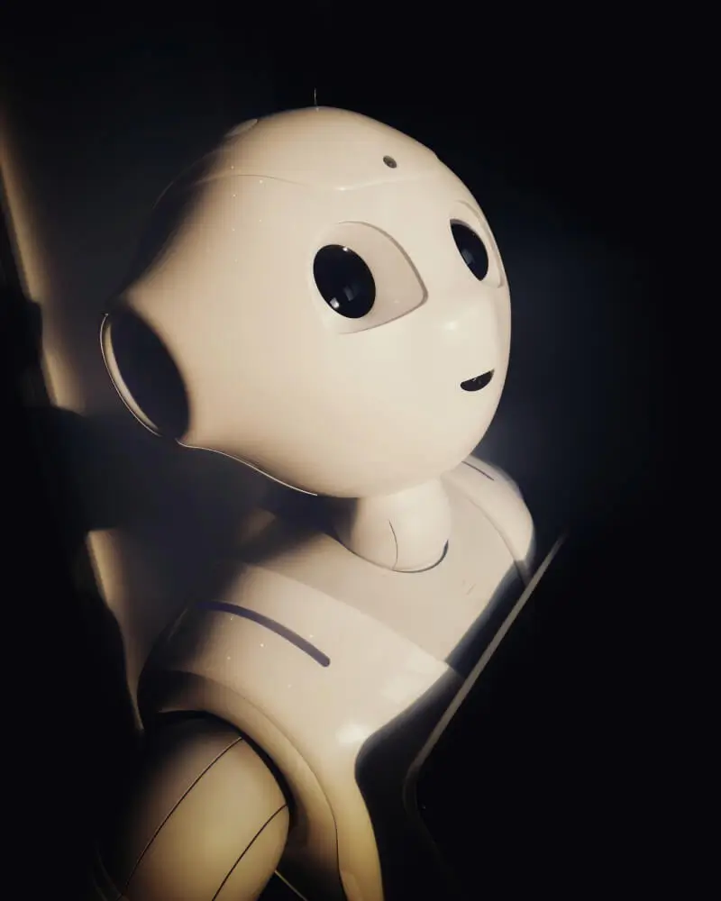 Robot looking at front with smile