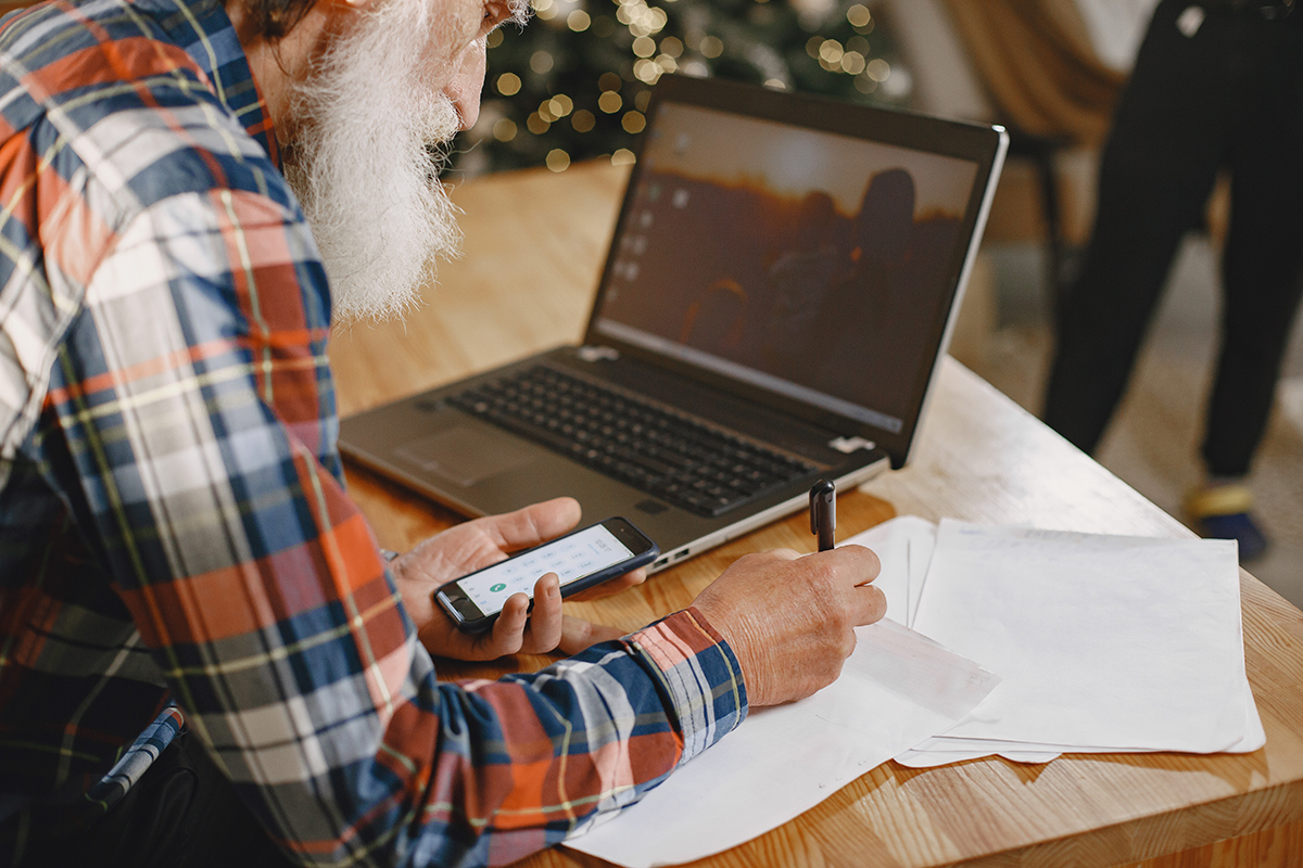 How to Price Handmade Products: A Simple Formula That Includes All Your Costs 3 Handmade business owner reviewing overhead expenses